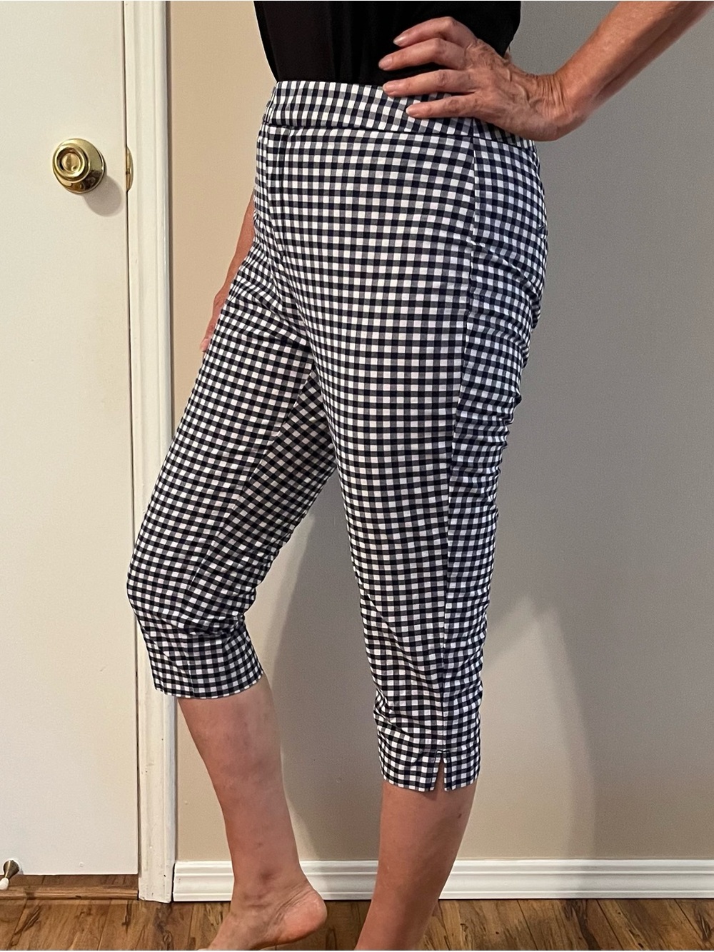 Black & White Womens Stretch Capris